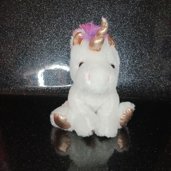 Two Unicorn Plushies. - Picture 12 of 16